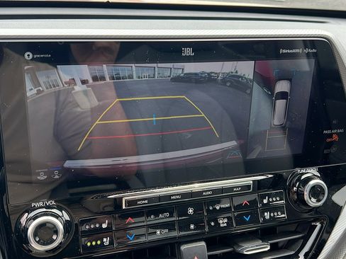 Certified 2021 Toyota Highlander Platinum image 18