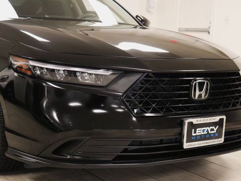 Used 2024 Honda Accord LX image 97