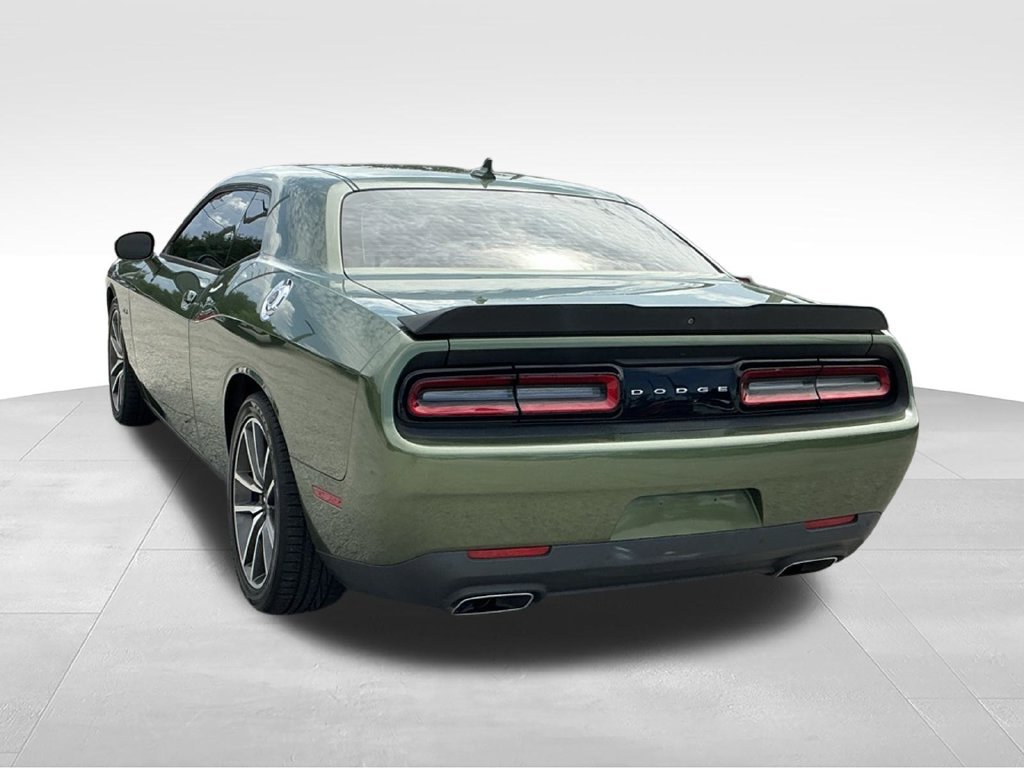 Used 2023 Dodge Challenger R/T RWD image 7