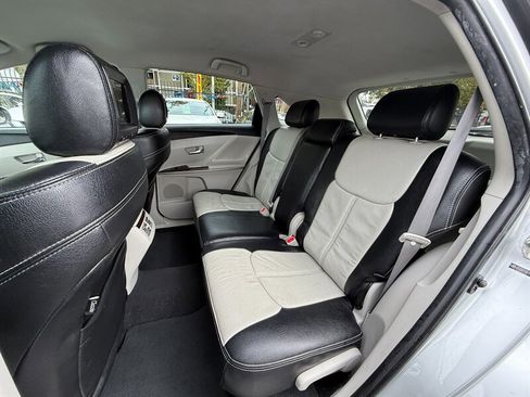 Used 2009 Toyota Venza image 21