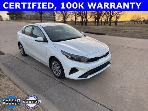 Used 2023 Kia Forte LX image 1