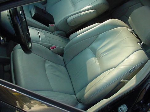 Used 2006 Lexus RX 400h AWD image 4