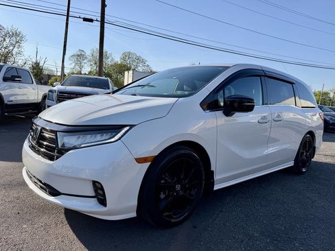 Used 2023 Honda Odyssey Sport image 33