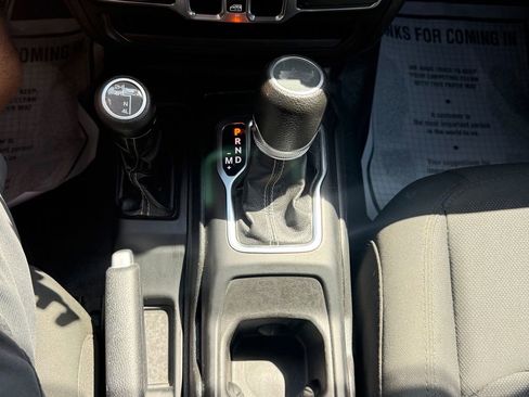 Used 2021 Jeep Wrangler Unlimited Sahara AWD/4WD image 35