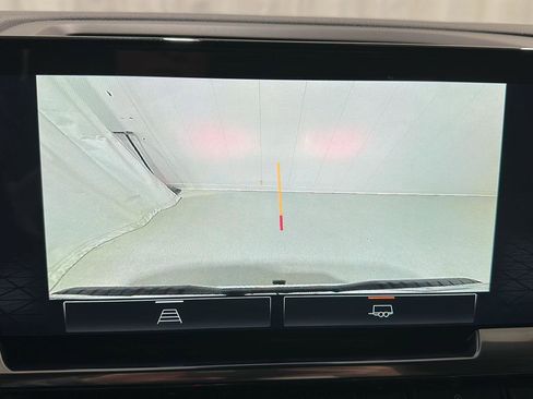 Used 2024 GMC Sierra 1500 SLT w/ SLT Premium Package image 17