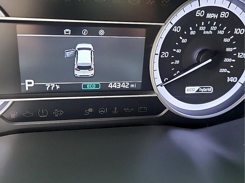 Used 2022 Kia Niro LX FWD image 20