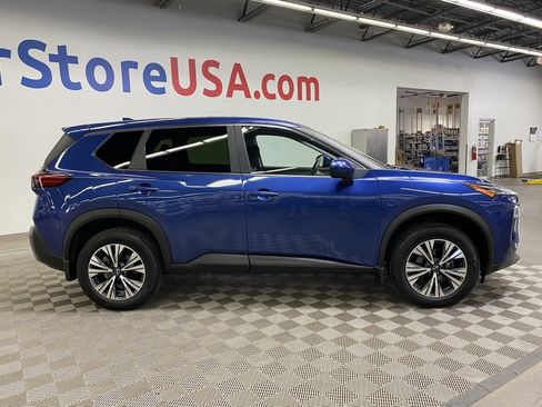 Used 2023 Nissan Rogue SV image 12