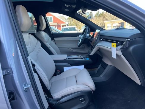 New 2026 Volvo EX90 Ultra AWD/4WD image 28