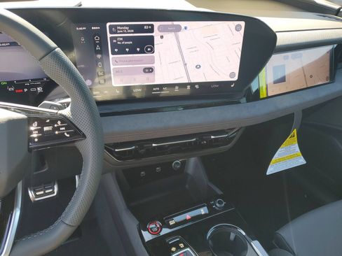 New 2027 Audi SQ6 e-tron Premium Plus AWD/4WD image 24