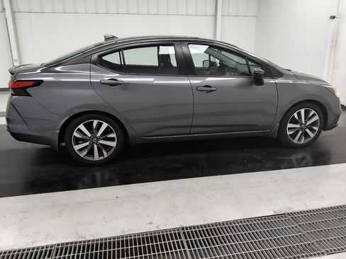 Used 2020 Nissan Versa SR w/ Convenience Package FWD image 10