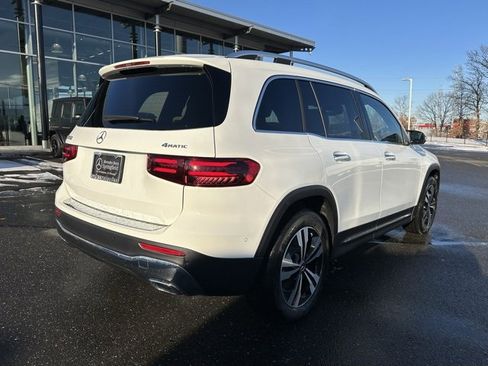Used 2025 Mercedes-Benz GLB 250 4MATIC image 7