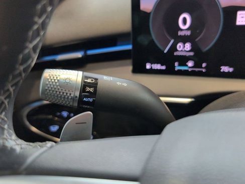 Used 2026 Genesis GV70 2.5T Advanced image 26