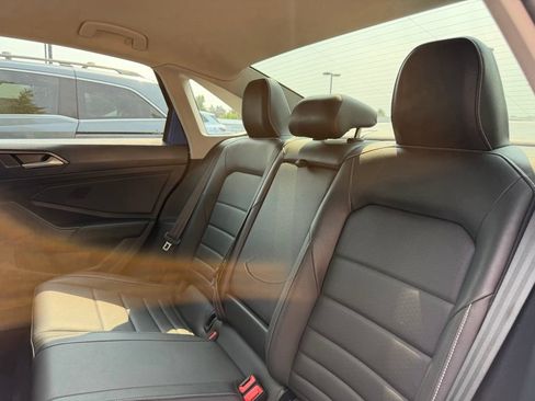 Used 2024 Volkswagen Jetta SE FWD image 30
