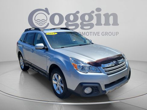 Used 2014 Subaru Outback 2.5i Limited AWD/4WD image 4