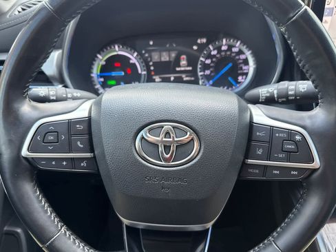 Used 2022 Toyota Highlander Platinum AWD/4WD image 27