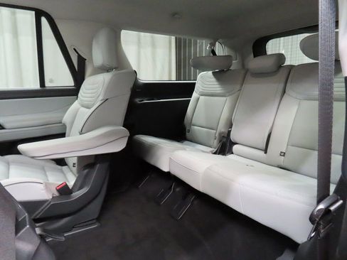 Used 2025 Ford Expedition Max Platinum w/ Platinum Ultimate Package image 61