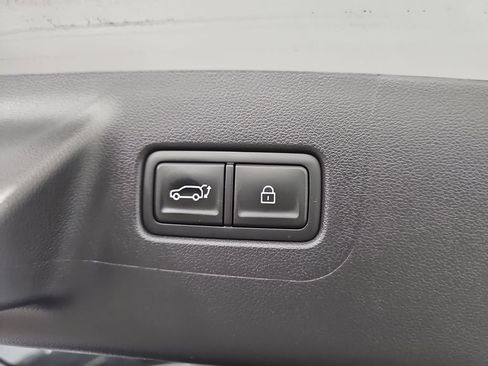 Used 2025 Hyundai Santa Fe SEL AWD/4WD image 13