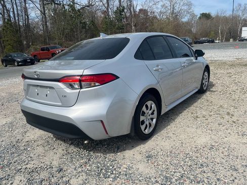 Used 2026 Toyota Corolla LE image 5