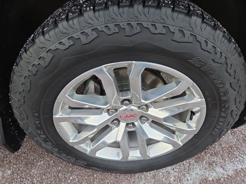 Used 2019 GMC Sierra 1500 SLT w/ SLT Premium Package image 9