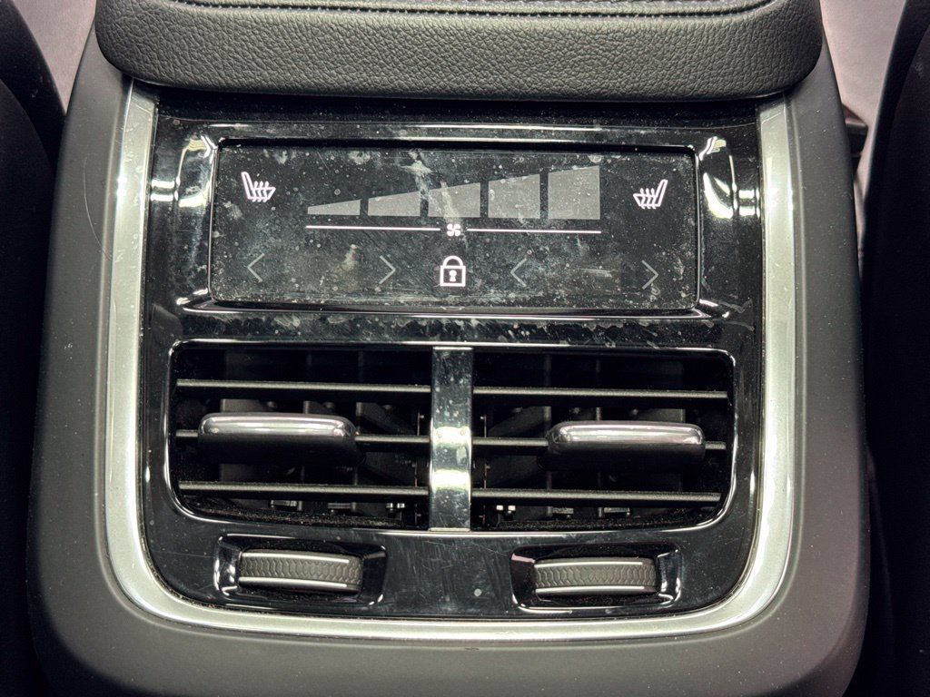 Used 2020 Volvo XC90 T5 Momentum w/ Protection Package Premier AWD/4WD image 25