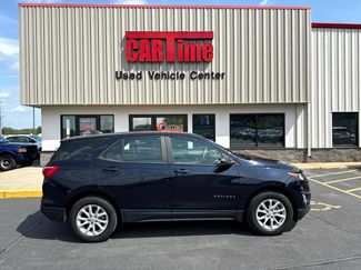 Used 2021 Chevrolet Equinox LS image 1