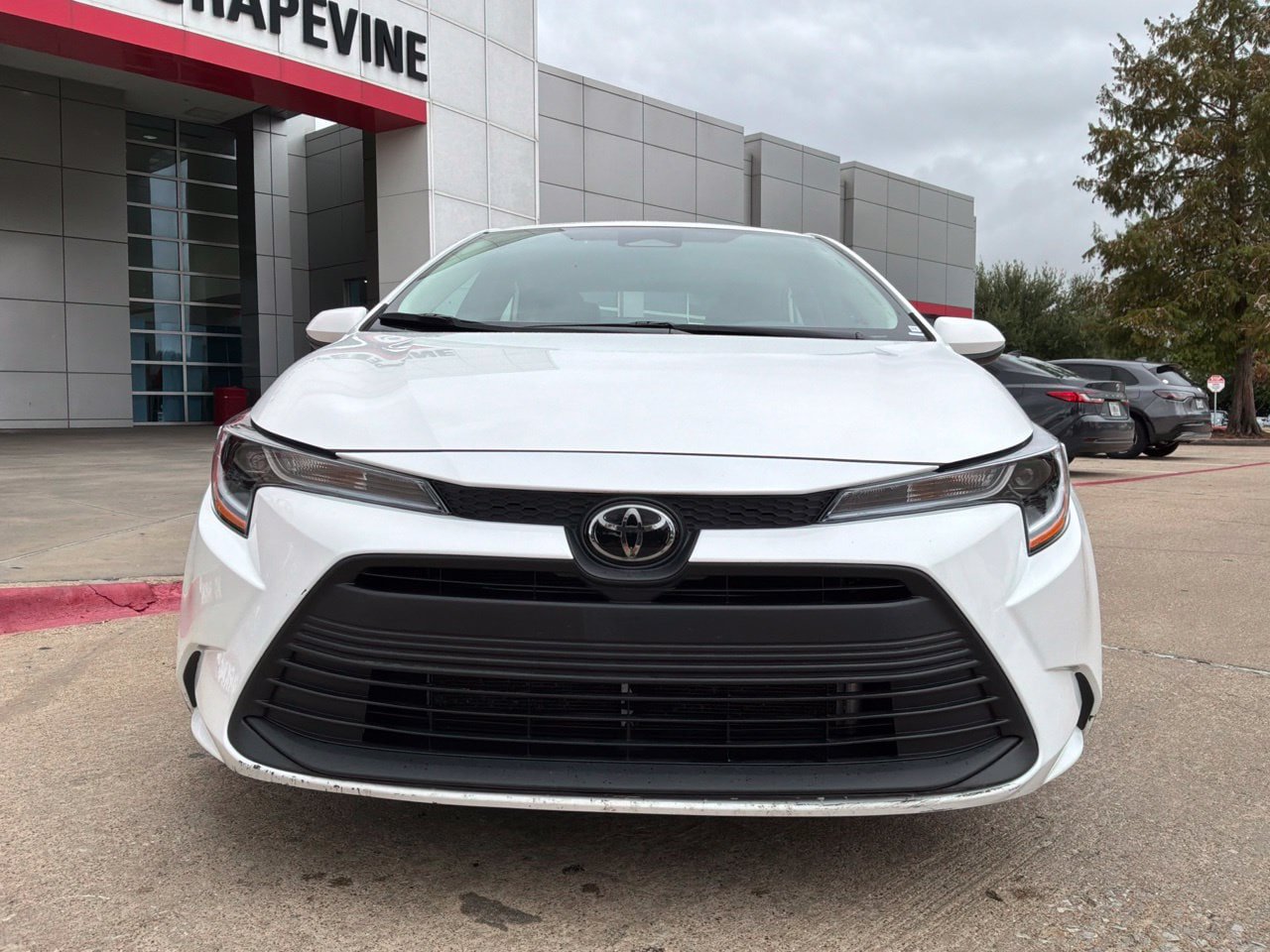 Used 2026 Toyota Corolla LE FWD image 3