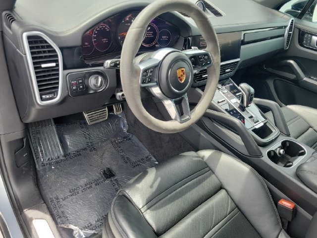 Used 2022 Porsche Cayenne S AWD/4WD image 24
