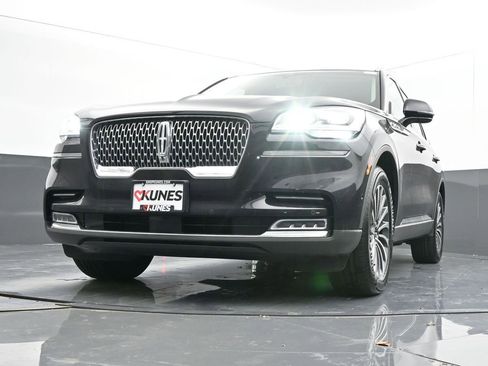Used 2020 Lincoln Aviator Reserve w/ Equipment Group 201A image 46