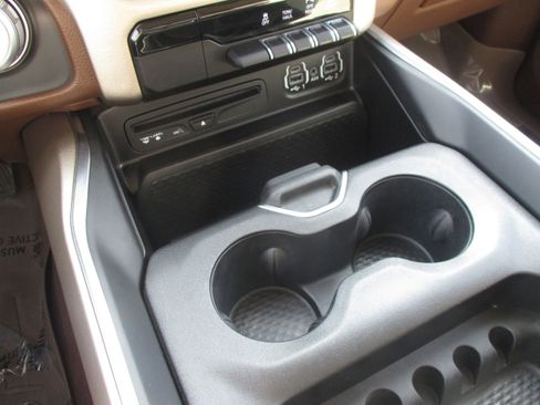 Used 2019 RAM 1500 Laramie image 35