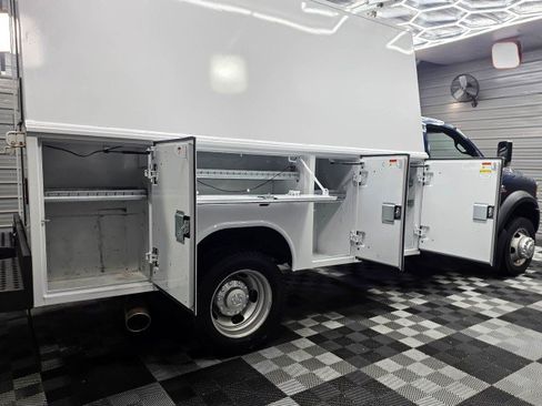Used 2021 RAM 5500 Tradesman RWD image 14