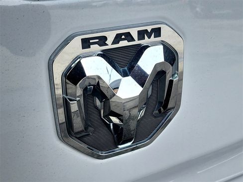 Used 2019 RAM 1500 Limited image 29