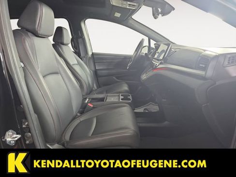 Used 2025 Honda Odyssey Sport-L image 10