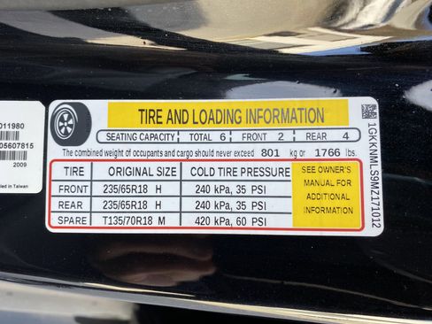 Used 2021 GMC Acadia SLT image 39