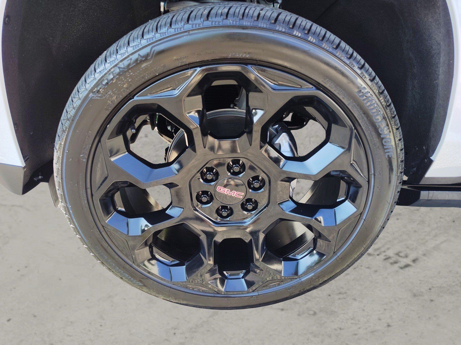 Used 2026 GMC Yukon XL Denali Ultimate AWD/4WD image 9