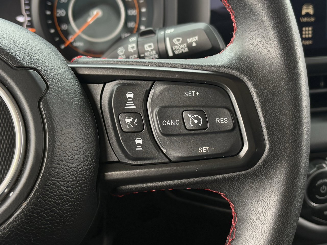 Used 2024 Jeep Wrangler Unlimited Rubicon AWD/4WD image 17