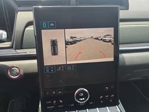 New 2026 GMC Terrain AT4 w/ Technology Package II AWD/4WD image 21