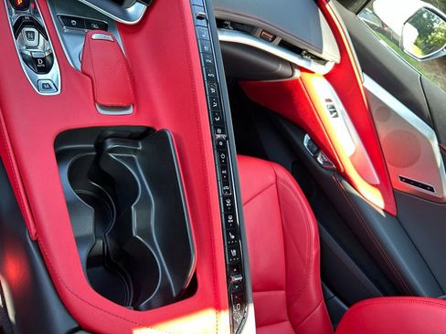Used 2024 Chevrolet Corvette Stingray Preferred Conv w/ Z51 Performance Package RWD image 38