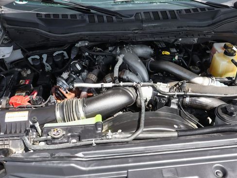 Used 2021 Ford F550 2WD Crew Cab Super Duty image 13