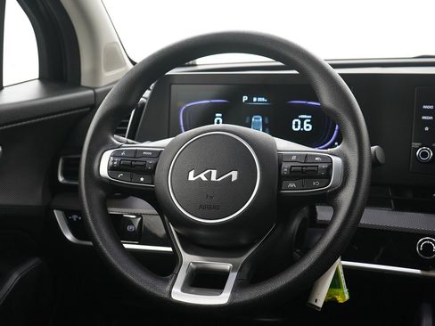 Used 2025 Kia Sportage LX image 15
