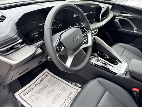 New 2025 Audi Q5 Premium AWD/4WD image 24
