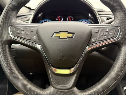 Used 2021 Chevrolet Malibu LT image 39