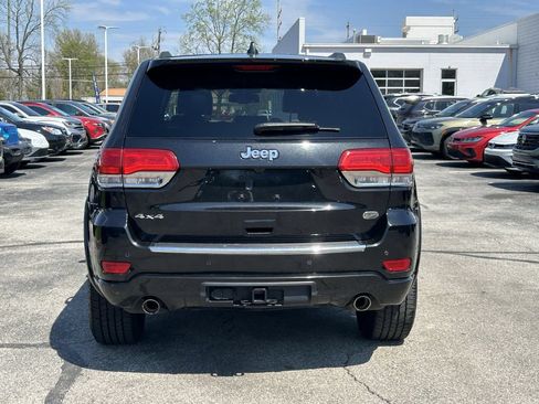 Used 2016 Jeep Grand Cherokee Overland AWD/4WD image 6