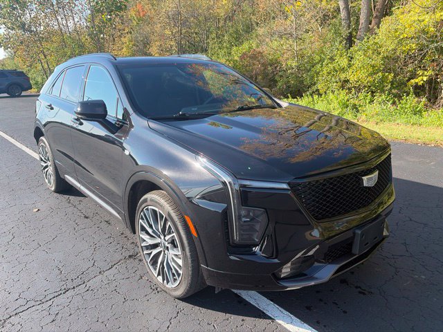 Used 2024 Cadillac XT4 Sport AWD/4WD image 8