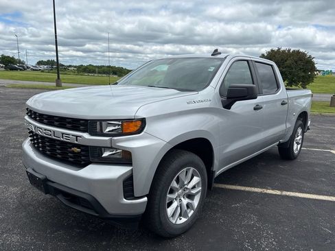 Used 2022 Chevrolet Silverado 1500 Custom RWD image 1