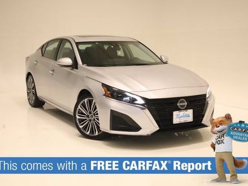 Used 2023 Nissan Altima 2.5 SL FWD image 2