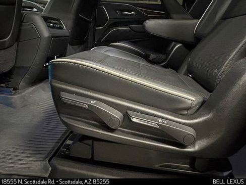 Used 2021 Cadillac Escalade ESV Premium Luxury w/ Driver Assist Tech Package AWD/4WD image 23