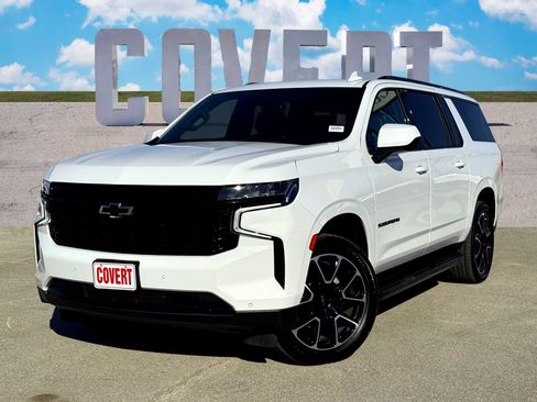 Used 2024 Chevrolet Suburban RST image 1