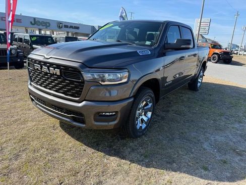 New 2026 RAM 1500 4x4 Crew Cab image 3