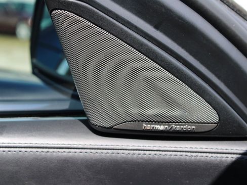 Used 2015 BMW 750Li xDrive image 28