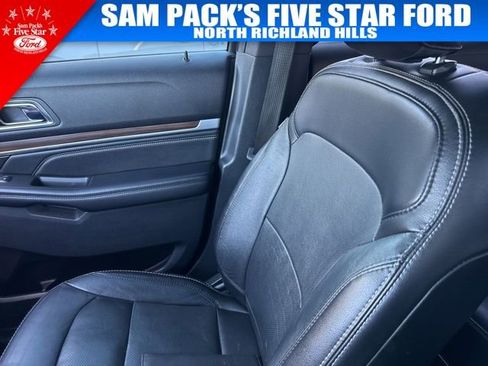 Certified 2019 Ford Explorer Limited w/ Class III Trailer Tow Package image 9